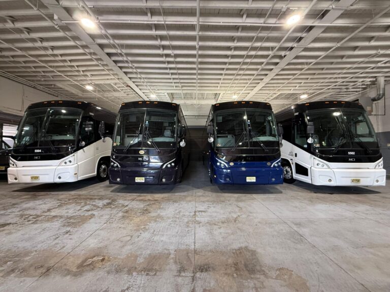 Full-Size Charter Bus NYC: Explore New York City's Top Attractions In Comfort